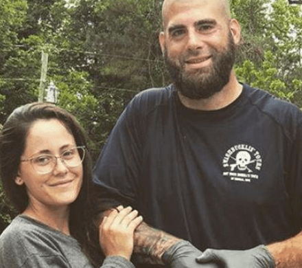 Fans Notice Something In David & Jenelle's Photo - Page 2 of 2 - Celeb News