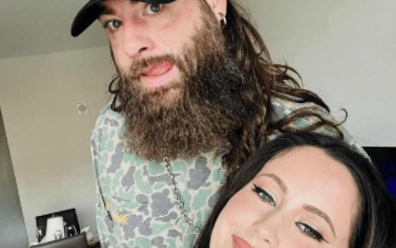 Fans Notice Something In Jenelle’s New Photo