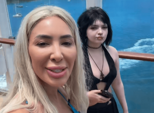 Farrah & Sophia’s Vacation